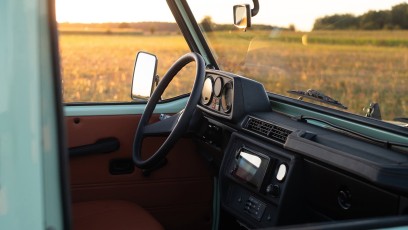 1-006-Convertible-Mercedes-G-250-076952