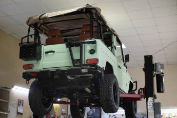 3-003-Convertible-Mercedes-G-250-076952