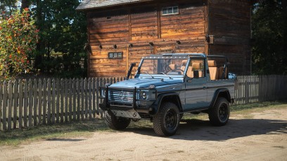 1-001-Convertible-Mercedes-GWagen-GulfBlue-079886