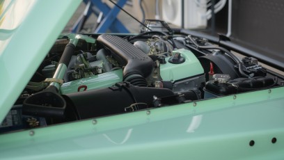 1-004-Convertible-Mercedes-250D-VerdePallido-080383