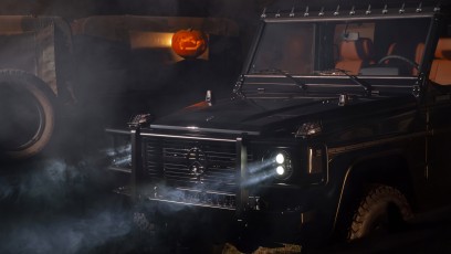 1-004-Convertible-Mercedes-250GD-ObsidianBlack-076315