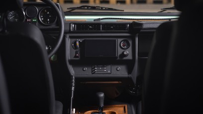 1-008-Convertible-Mercedes-250D-VerdePallido-080383