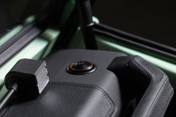 2A-016-Convertible-Mercedes-250D-VerdePallido-080383