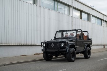 2B-004-Convertible-Mercedes-250GD-ObsidianBlack-076315