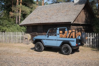 2B-004-Convertible-Mercedes-GWagen-GulfBlue-079886