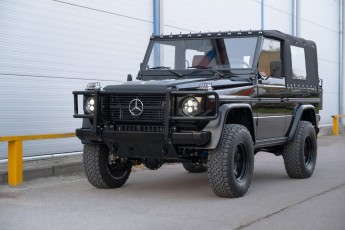 2B-011-Convertible-Mercedes-250GD-ObsidianBlack-076315