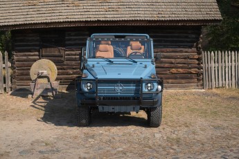 2B-011-Convertible-Mercedes-GWagen-GulfBlue-079886