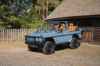 2B-013-Convertible-Mercedes-GWagen-GulfBlue-079886