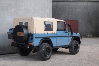 2B-016-Convertible-Mercedes-GWagen-GulfBlue-079886