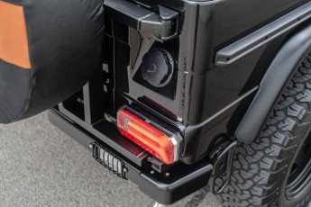 2B-018-Convertible-Mercedes-250GD-ObsidianBlack-076315