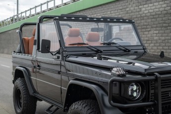 2B-019-Convertible-Mercedes-250GD-ObsidianBlack-076315