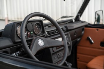 2B-031-Convertible-Mercedes-250GD-ObsidianBlack-076315