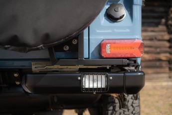 2B-034-Convertible-Mercedes-GWagen-GulfBlue-079886