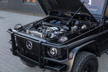 2B-040-Convertible-Mercedes-250GD-ObsidianBlack-076315