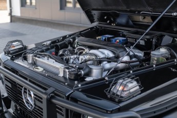 2B-041-Convertible-Mercedes-250GD-ObsidianBlack-076315