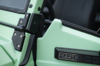 2B-042-Convertible-Mercedes-GWagen-VerdePallido-080383