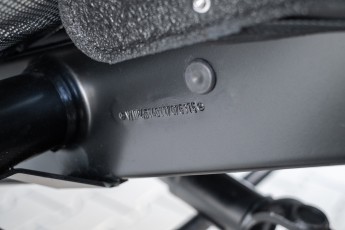 2B-043-Convertible-Mercedes-250GD-ObsidianBlack-076315