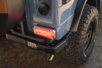 2B-046-Convertible-Mercedes-GWagen-GulfBlue-079886