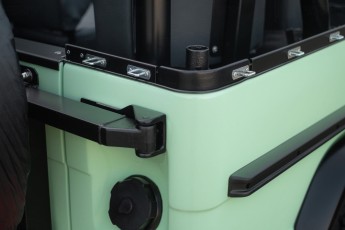 2B-047-Convertible-Mercedes-GWagen-VerdePallido-080383