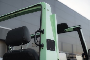 2B-050-Convertible-Mercedes-GWagen-VerdePallido-080383