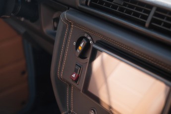 2B-074-Convertible-Mercedes-GWagen-GulfBlue-079886