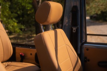 2B-076-Convertible-Mercedes-GWagen-GulfBlue-079886