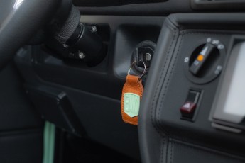 2B-080-Convertible-Mercedes-GWagen-VerdePallido-080383