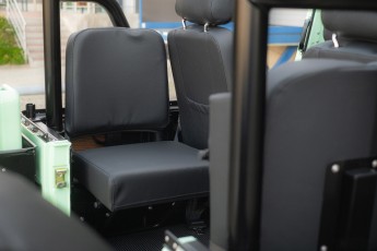 2B-087-Convertible-Mercedes-GWagen-VerdePallido-080383