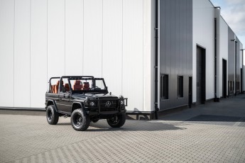 2D-003-Convertible-Mercedes-250GD-ObsidianBlack-076315