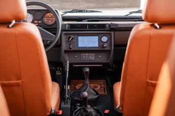 2D-014-Convertible-Mercedes-250GD-ObsidianBlack-076315