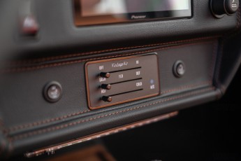 2D-018-Convertible-Mercedes-250GD-ObsidianBlack-076315