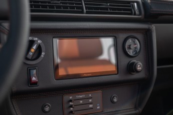 2D-019-Convertible-Mercedes-250GD-ObsidianBlack-076315