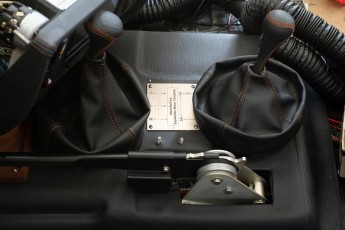 3-008-Convertible-Mercedes-250GD-ObsidianBlack-076315