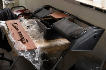 3-009-Convertible-Mercedes-250GD-ObsidianBlack-076315