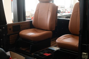 3-011-Convertible-Mercedes-250GD-ObsidianBlack-076315