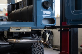 3-017-Convertible-Mercedes-GWagen-GulfBlue-079886