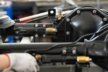 3-033-Convertible-Mercedes-250GD-ObsidianBlack-076315