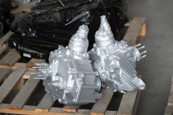 3-042-Convertible-Mercedes-250GD-ObsidianBlack-076315