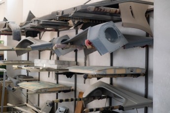 3-050-Convertible-Mercedes-250GD-ObsidianBlack-076315