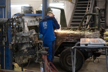 3-059-Convertible-Mercedes-GWagen-GulfBlue-079886