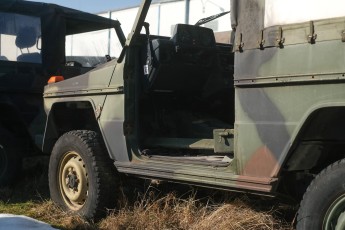 3-061-Convertible-Mercedes-GWagen-GulfBlue-079886