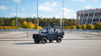 1-001-Convertible-Mercedes-GWagen-MidnightBlue-076316
