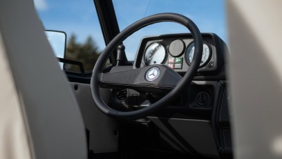 1-005-Convertible-Mercedes-GWagen-MidnightBlue-076316