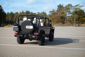 2A-010-Convertible-Mercedes-GWagen-MidnightBlue-076316