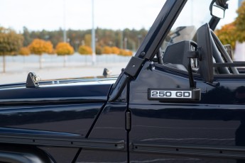 2A-032-Convertible-Mercedes-GWagen-MidnightBlue-076316