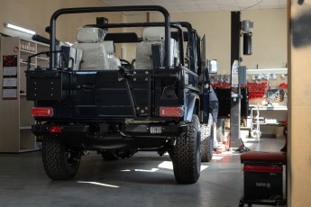 3-002-Convertible-Mercedes-GWagen-MidnightBlue-076316