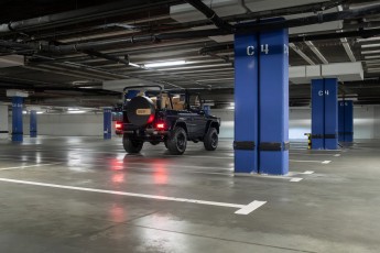 2A-007-Vintage-Mercedes-GWagon-MidnightBlue-080489