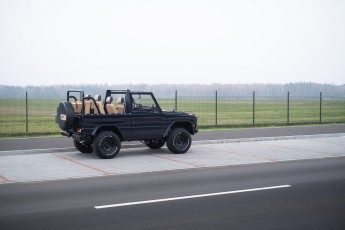 2B-002-Vintage-Mercedes-GWagon-MidnightBlue-080489