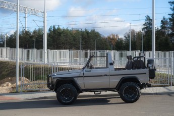 2B-004-Custom-Mercedes-GWagon-MojaveSilver-080462