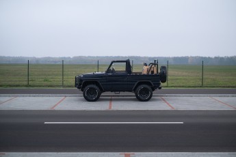 2B-005-Vintage-Mercedes-GWagon-MidnightBlue-080489